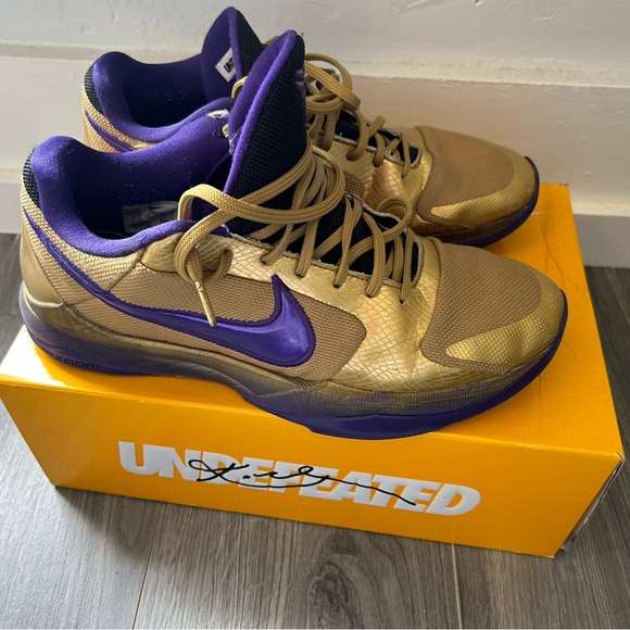 🚨Kobe 5 Proto “Undefeated” size 12🚨